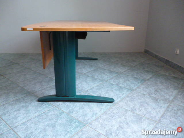 Biurko gabinetowe z maskownicą MARO Poznań