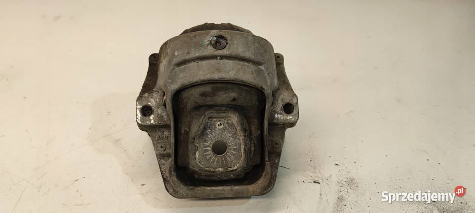 PODUSZKA SILNIKA L P AUDI A4 B8 A5 8T