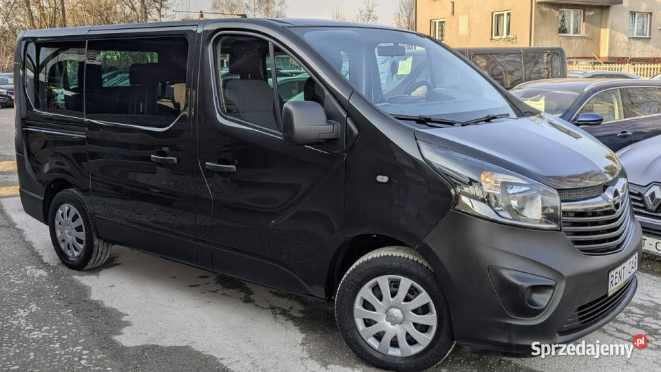 Opel Vivaro BUS 8Osób 16D125OPŁACONYBezwypadkowy Częstochowa