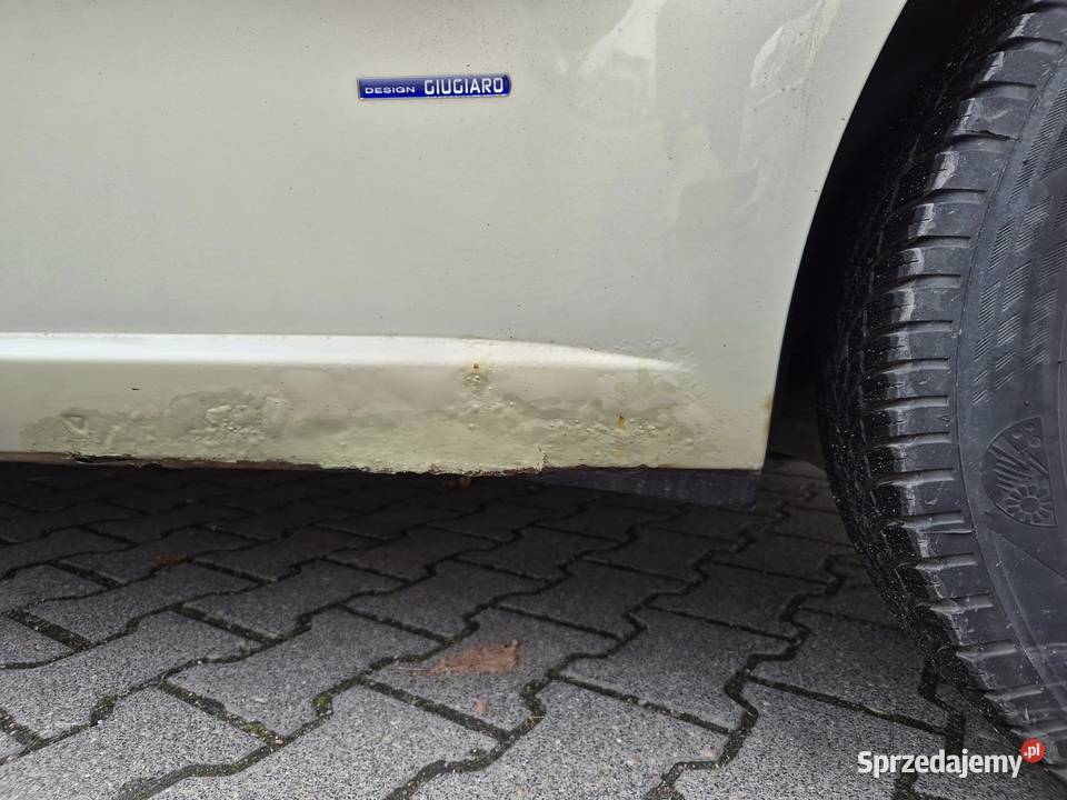 Fiat Grande Punto 14 3D salon polska 93 Poznań