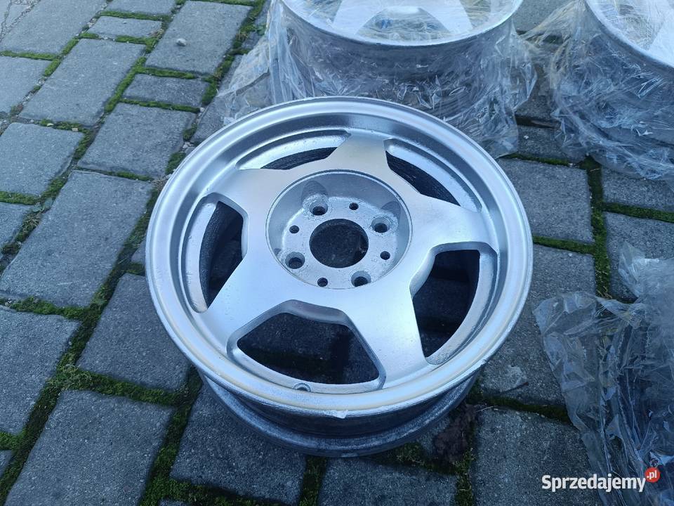 Ruskie kute felgi KJS Rajdy Supersprint Samochodowe Tarnów