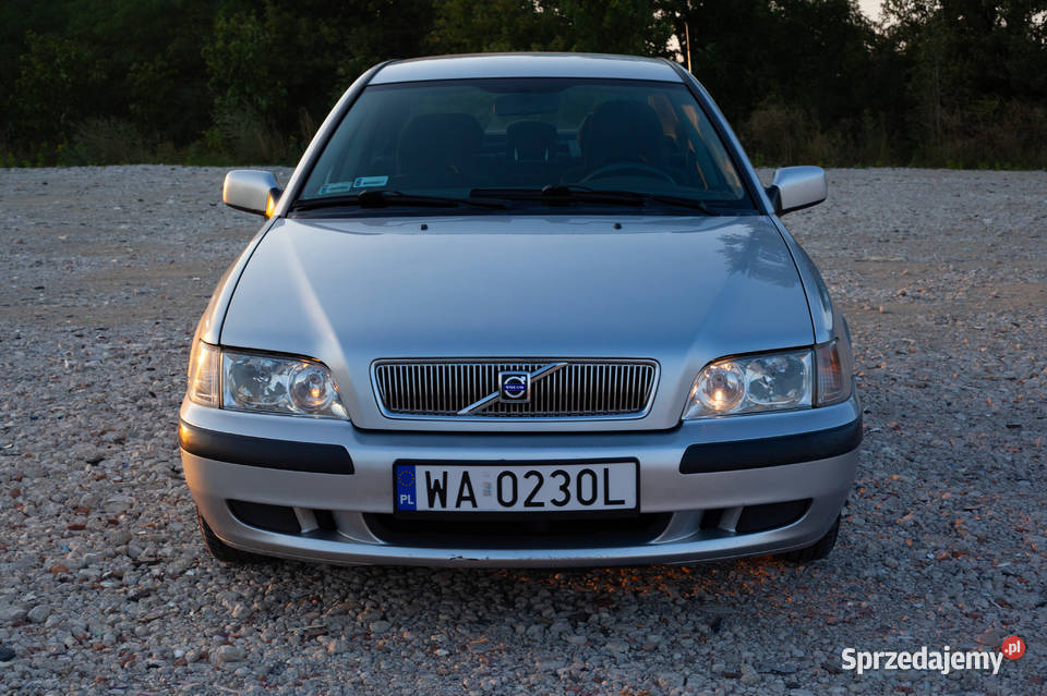 Volvo S40 I 18 z 2002 roku w automacie dziadku Warszawa sprzedam