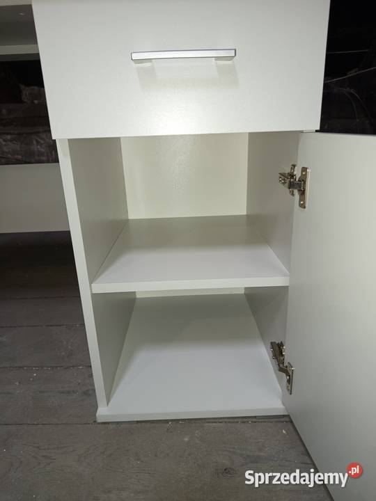 Sprzedam biurko z fotelem gamingowym Fotele i krzesła obrotowe