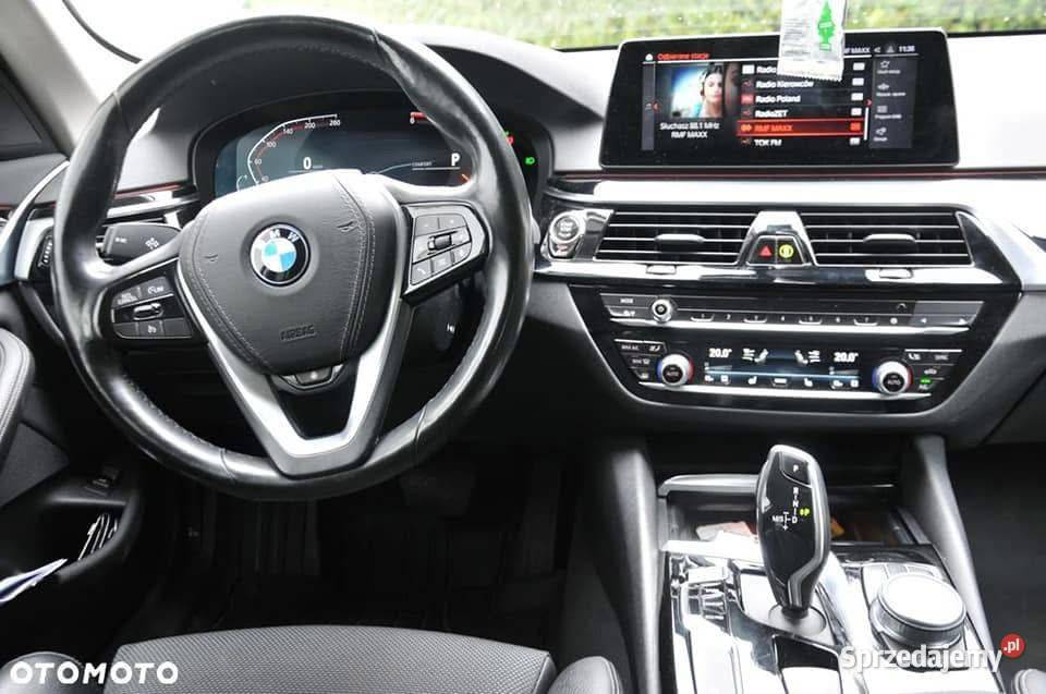 BMW Seria 5 520d Touring Sport Line elektrycznie ustawiane fotele Zawiercie