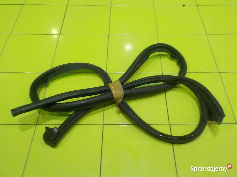 BMW 3 E36 18 B 99r CABRIO 2D uszczelka drzwi Suków