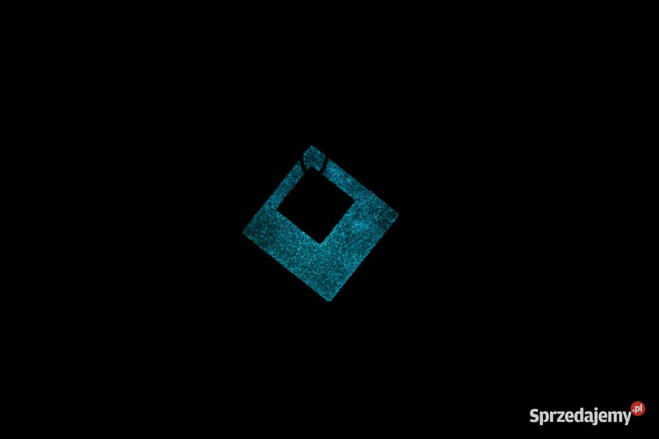 Turkusowy wisiorek romb świecący w ciemności i mazowieckie Warszawa