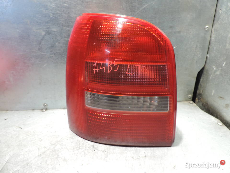 LAMPA LEWY TYŁ AUDI A4 B5 KOMBI AVANT LIFT lewe Nowy Sącz