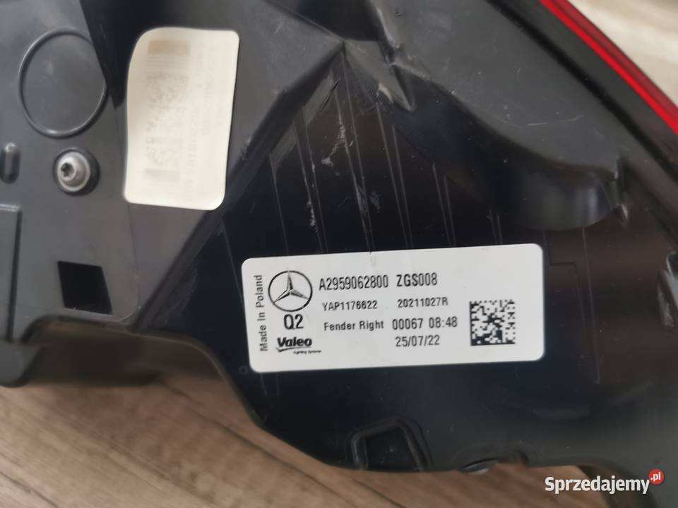 MERCEDES EQE LAMPA PRAWA TYŁ TYLNA A2959062800 prawe Pielgrzymka sprzedam