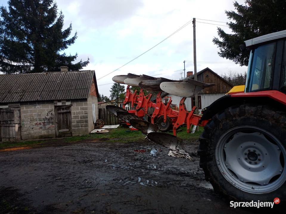 Pług 4 skibowy obrotowy kuhn