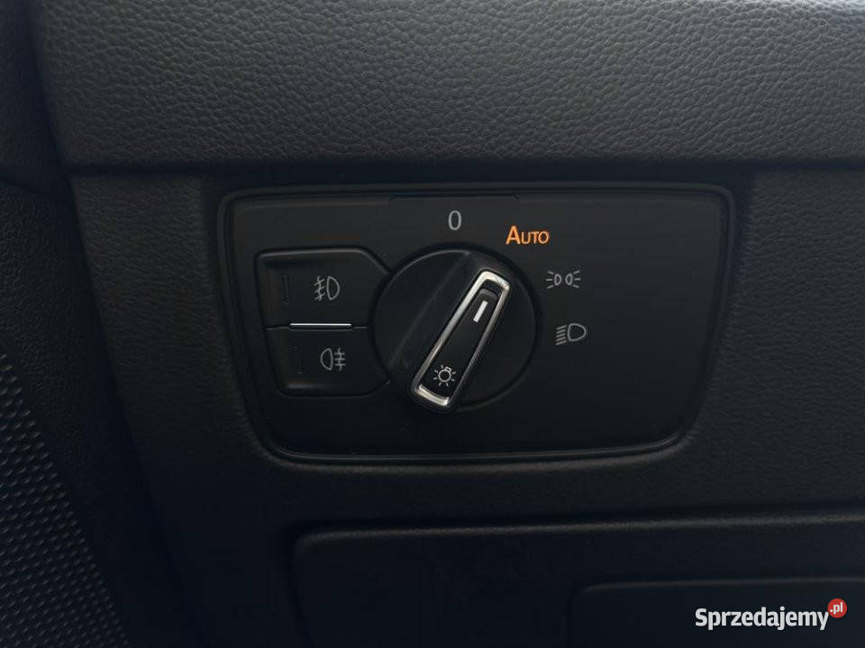 Volkswagen Passat 2016r Salon Bogate Wnętrze 124631km mazowieckie sprzedam
