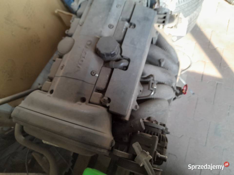 Sprzedam silnik 24 benzyna volvo s80 Silniki i osprzęt Wiąg sprzedam
