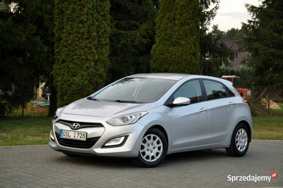 Hyundai i30 14i9981LedDuża Rok produkcji 2014 Mercedes-Benz sprzedam