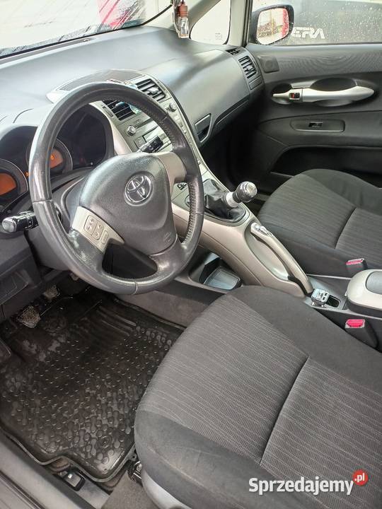 Toyota Auris 14 Diesel 90 koni Ostrowiec Świętokrzyski