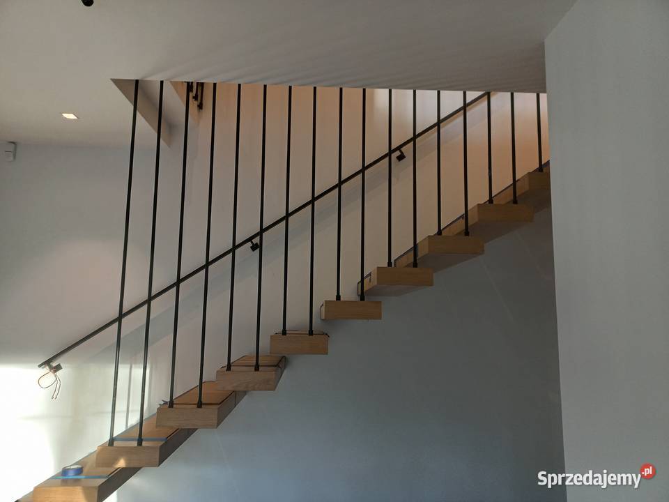 Schody nowoczesne zabiegowe skretne Schody wewnętrzne Stojadła