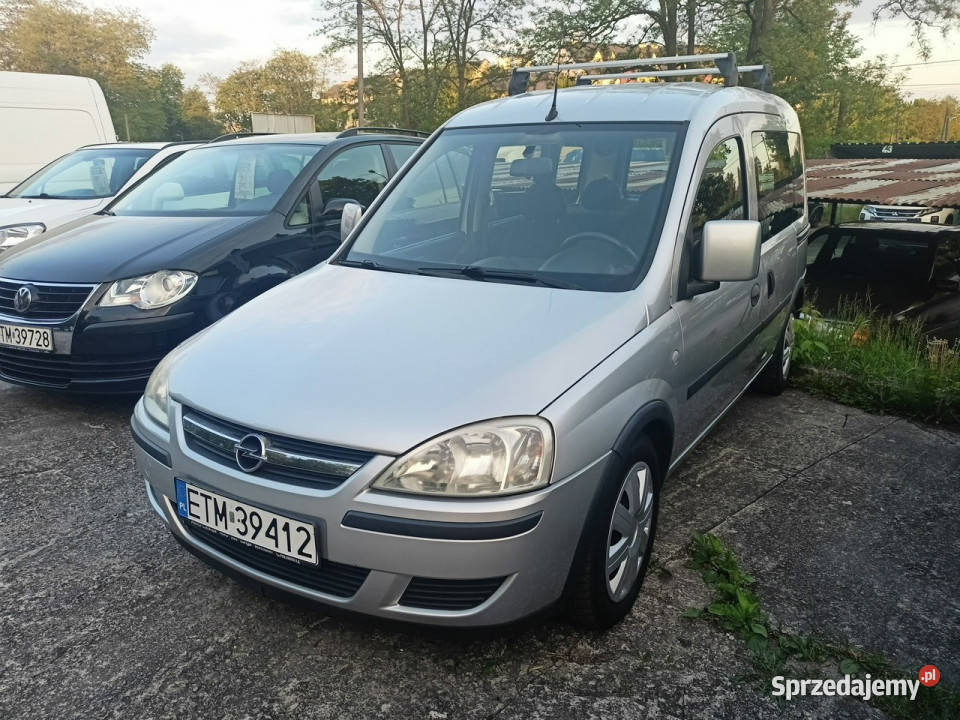 Opel Combo wersja TOUR z Niemiec opłacony lakier metallic Tomaszów Mazowiecki