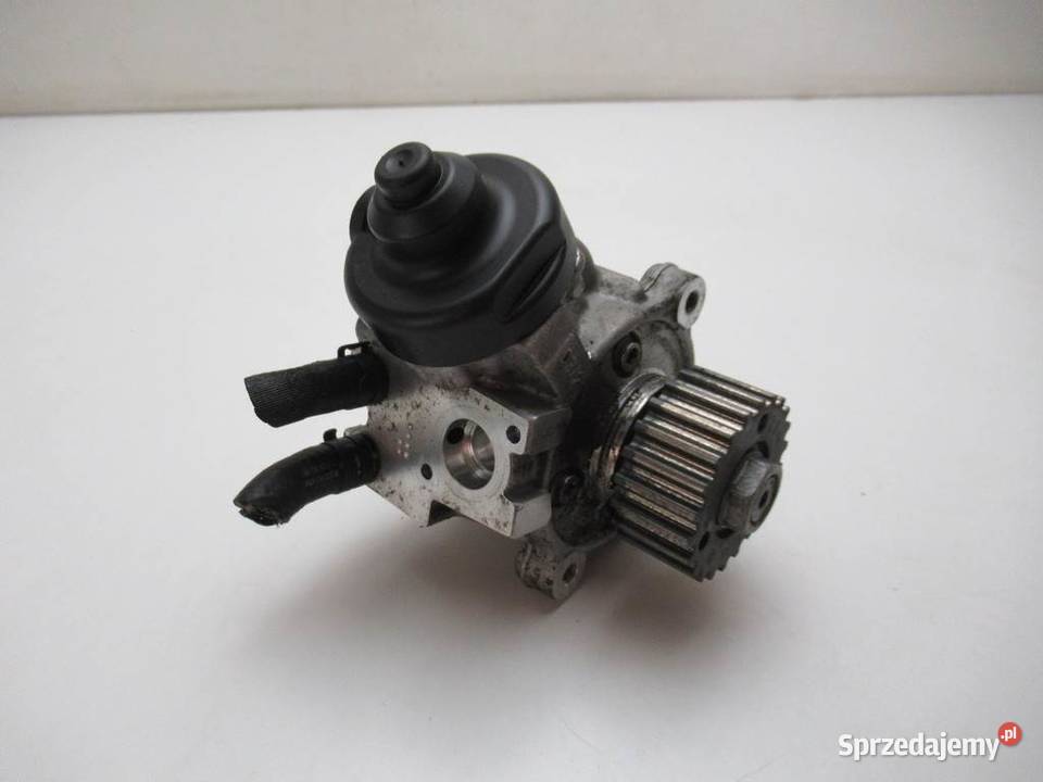 POMPA WTRYSKOWA VW PASSAT B7 04L130755E 20 140 osobowe Pompy wtryskowe