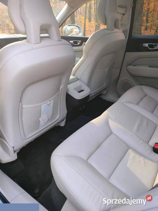 Volvo XC60 T5 4X4 Geartronic Momentum 254 2018r benzyna sprzedam