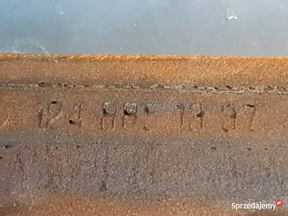 MERCEDES 124 ZDERZAK TYL 1248851337 1248051137 osobowe Karoseria