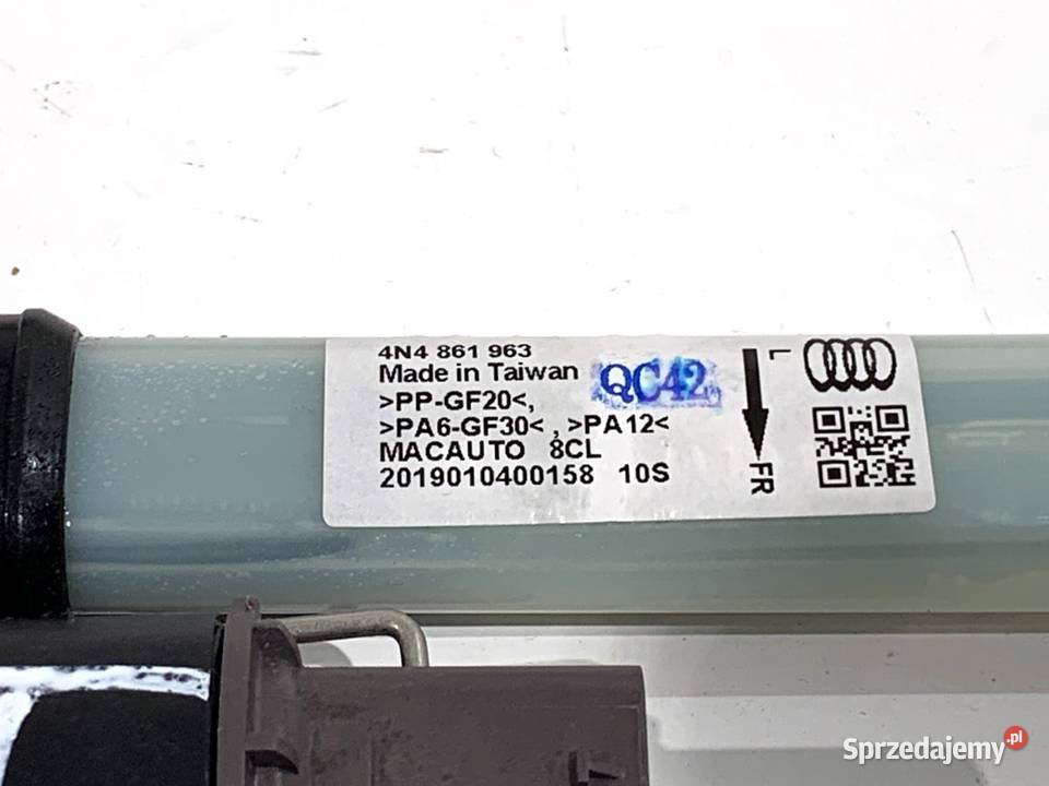 ROLETA DRZWI LEWY TYŁ AUDI A8 D5 SedanLimuzyna osobowe