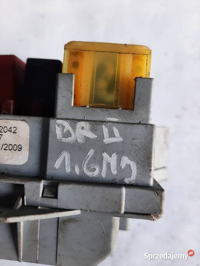 Fiat Bravo II skrzynka bezpieczników 51832042 osobowe Skrzynki bezpieczników Ksawerów