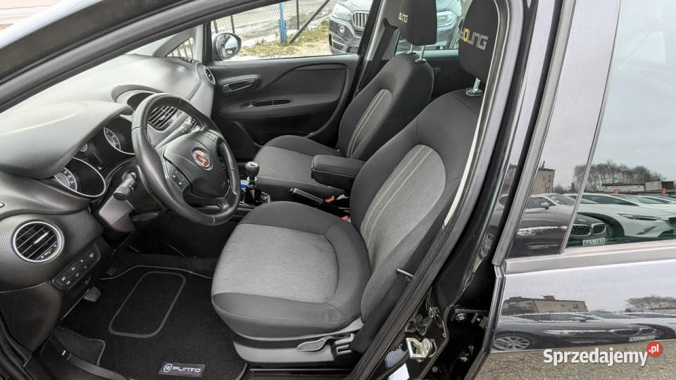 Fiat Punto 12i70OPŁACONYBezwypadkowy Rok produkcji 2015 Częstochowa
