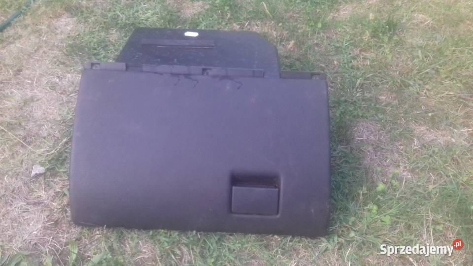 schowek przed pasażerem czarny Opel Astra F 9809 małopolskie Kraków