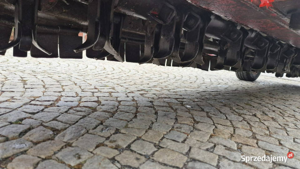 kosiarki łąkowe i wykaszarki Kuhn Mulczer KUHN