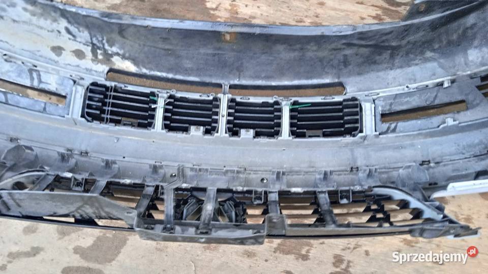 VW PASSAT B5 ZDERZAK PRZÓD LA7W osobowe wielkopolskie Zbierkowo