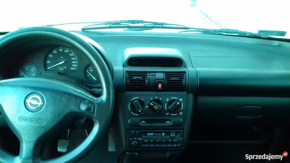 Opel Corsa B ABS WSPOMAGANIE SZYBERDACH 973cm3