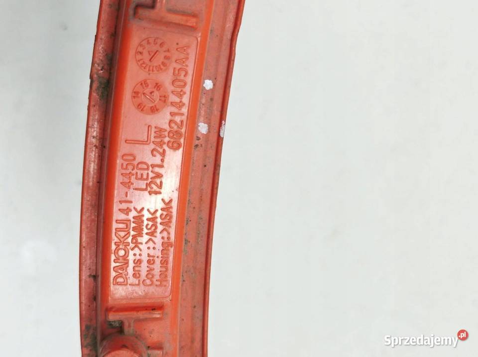 KIERUNKOWSKAZ OBRYSÓWKA PRZÓD 68214405AA Dodge Kierunkowskazy