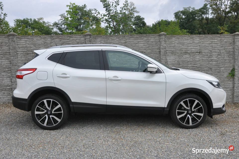 Nissan Qashqai 16T 163 Tekna LED Kamera 360 Navi