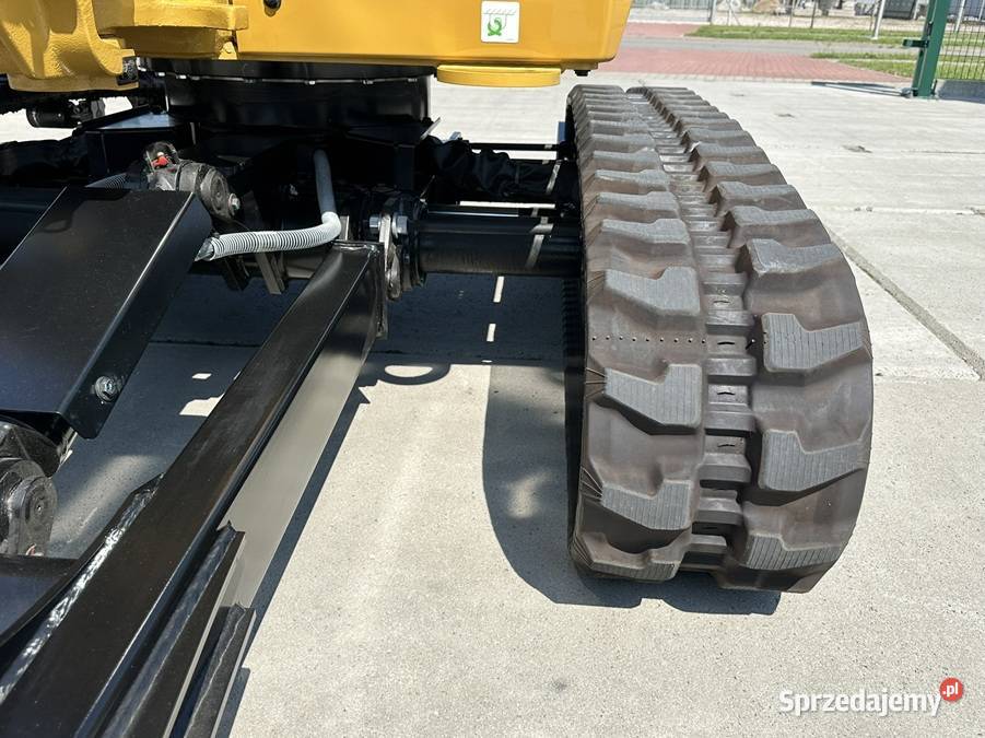 FABRYCZNIE NOWY CAT 3027 CR nie Tuliszków