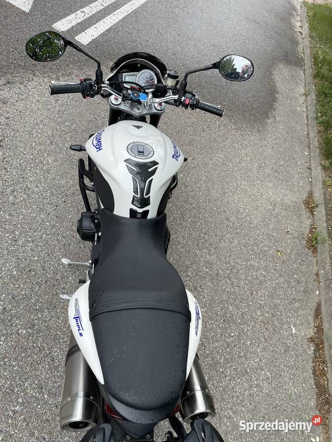 Triumph Street Triple 675 salon dodatki stan manualna