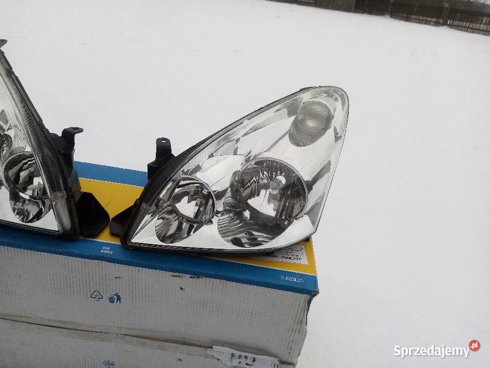Lampa lampy Toyota Corolla Verso osobowe mazowieckie Warka