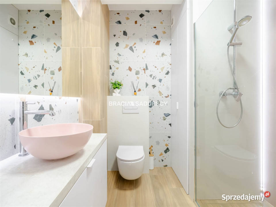 sprzedaży mieszkania Kraków Obozowa 60m2