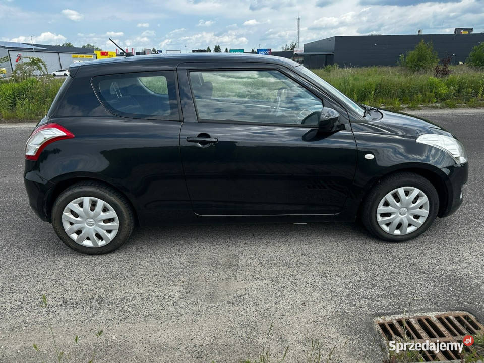 Suzuki Swift Suzuki Swift 1294 Klima Model 2012 światła do jazdy dziennej Syców