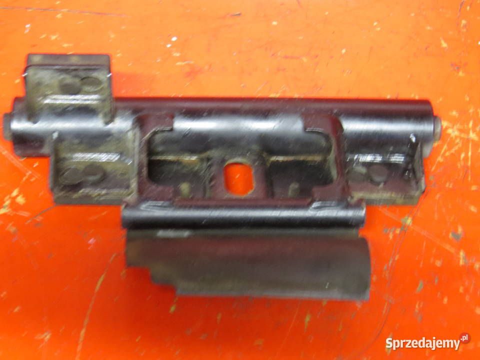 SUZUKI BURGMAN K7 200 150 125 sanki mocowanie