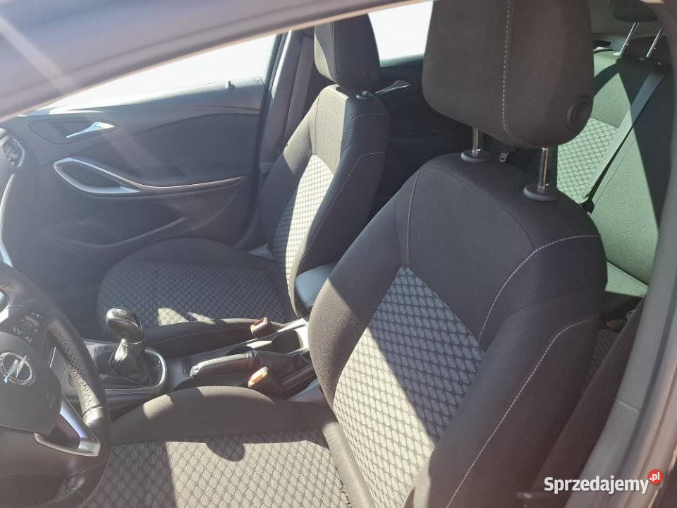 Opel Astra 2017r Salon 125KM sprzedam