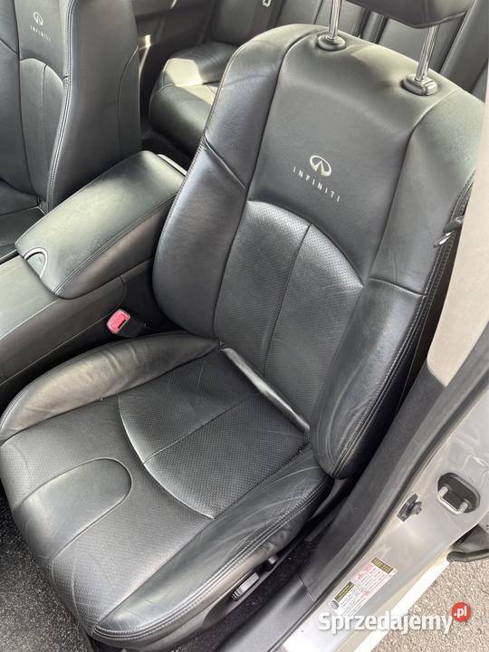 Infiniti G37x 4x4 V6