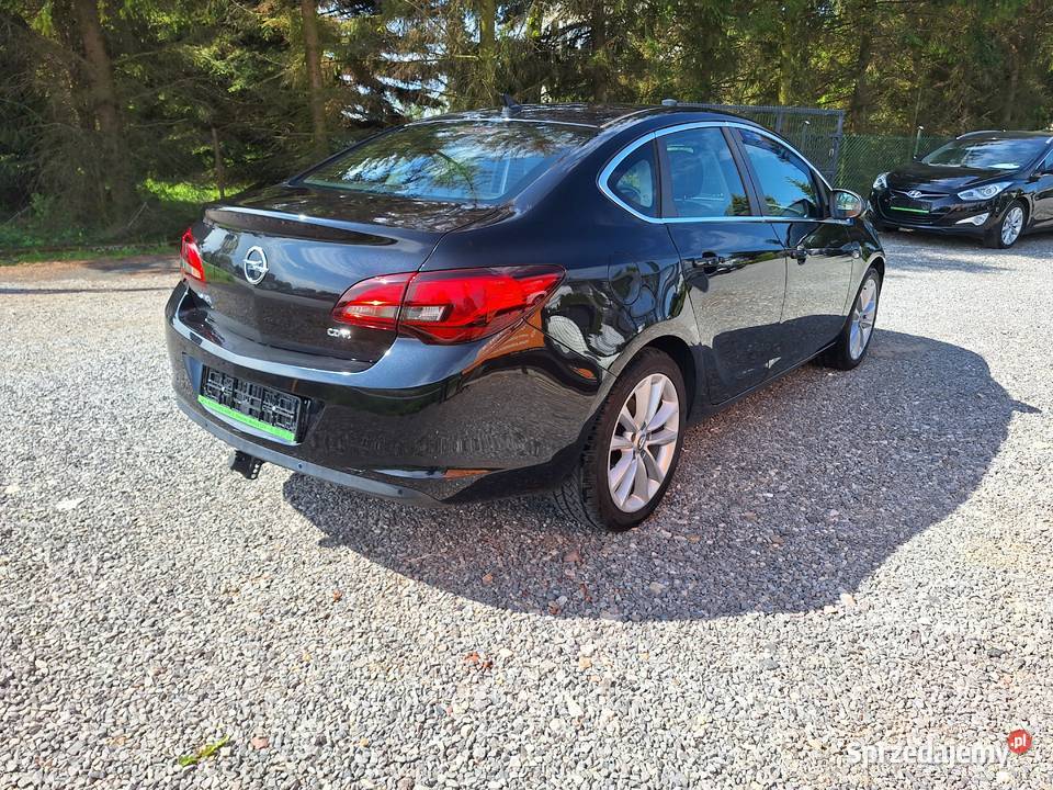 OPEL ASTRA 17 CDTI SERWISOWANY KLIMATYZACJA 110KM sprzedam