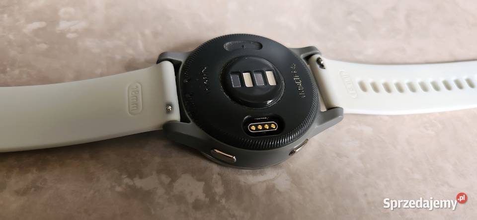 Zegarek Garmin vivoactive 4S Suchy Las