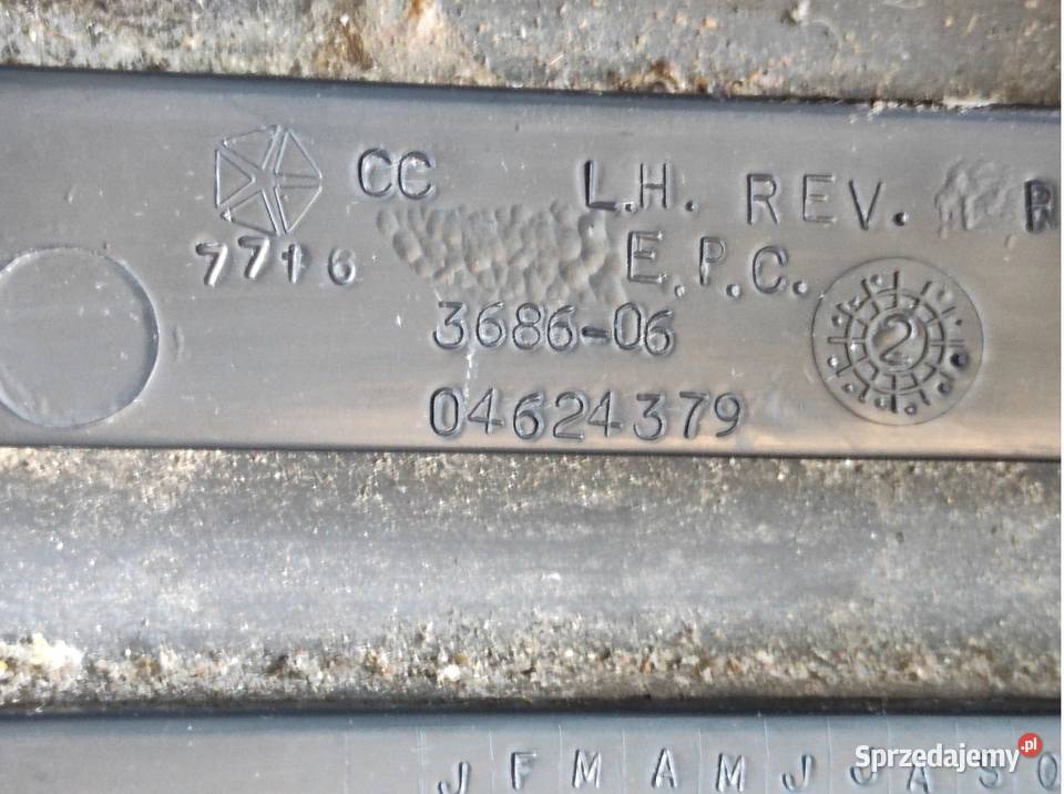 listwa zderzaka Dodge 9307 prawa lewa Pozostałe Kielce