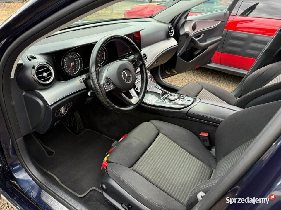 Mercedes E 200 automat navi zarejestrowany W213 diesel Zbąszyń sprzedam