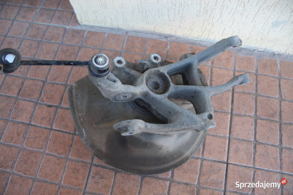 PIASTA ZWROTNICA PRAWY TYŁ PEUGEOT 407 20 HDI SW sprzedam