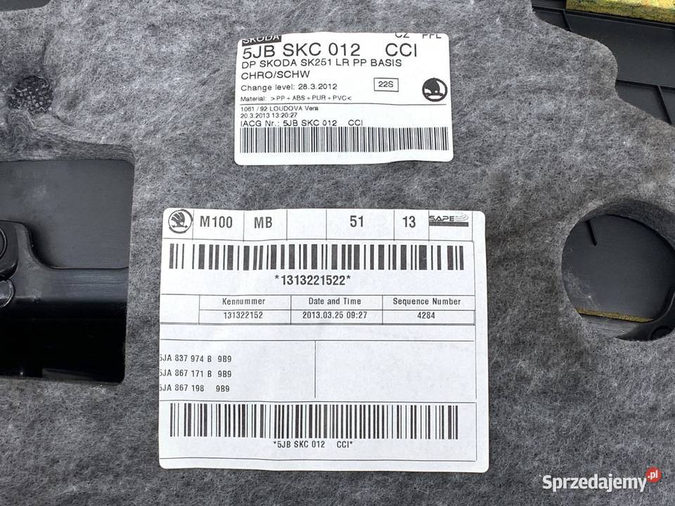 BOCZEK DRZWI PRAWY PRZÓD SKODA RAPID Hatchback Części samochodowe sprzedam