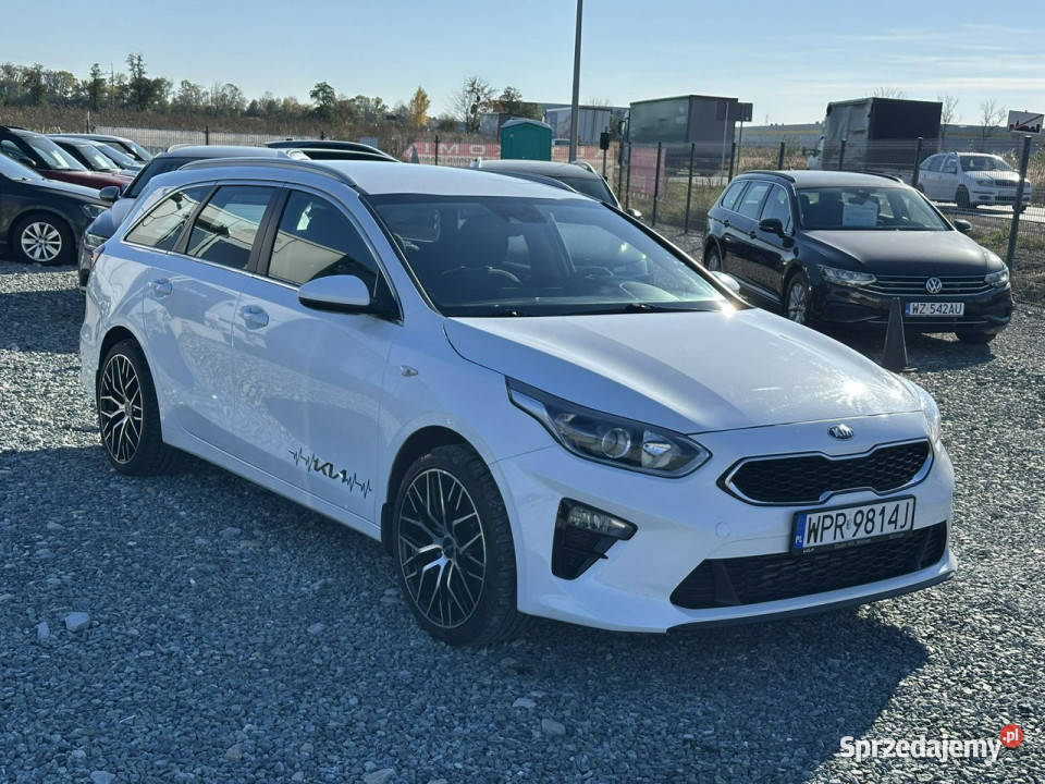 Kia Ceed 16 CRDi mHEV M 136 2021 Salon kamera dolnośląskie Wojkowice