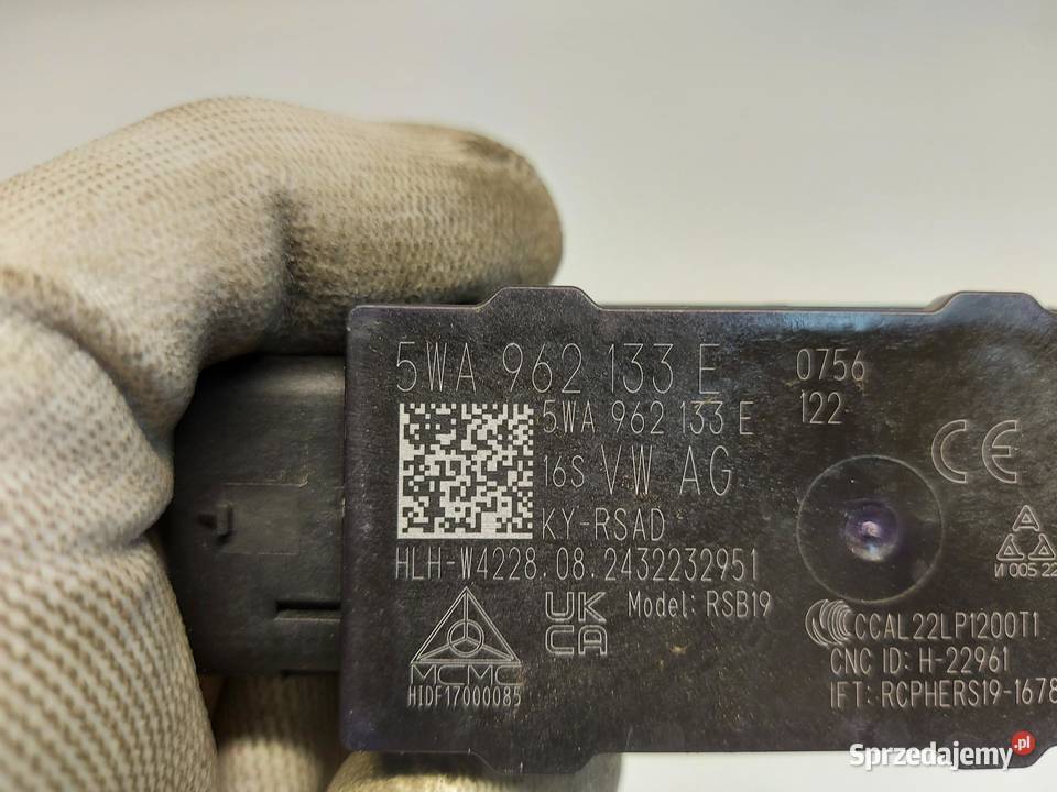 VW ID4 11A 2024r WZMACNIACZ ANTENY 5WA962133E