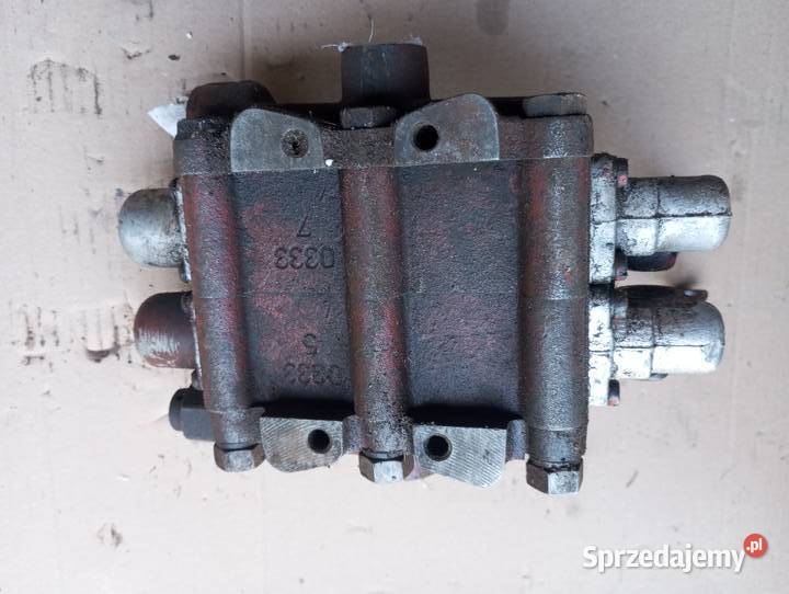 Rozdzielacz hydrauliczny Bizon kombajn zbożowy Legnica