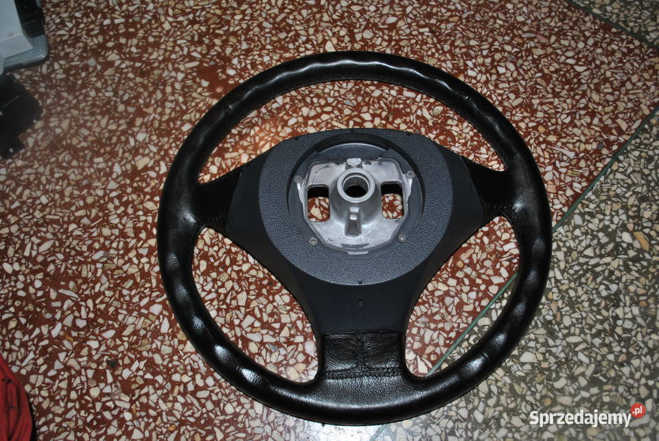 Kierownica trójramienna BMW E60 E61 kierownice Poręba