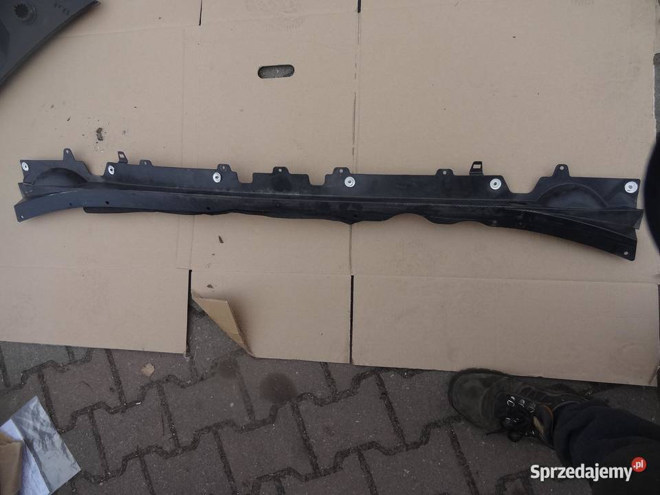 PODSZYBIE DOLNE OPEL INSIGNIA B 39095959 LIFT 22 osobowe
